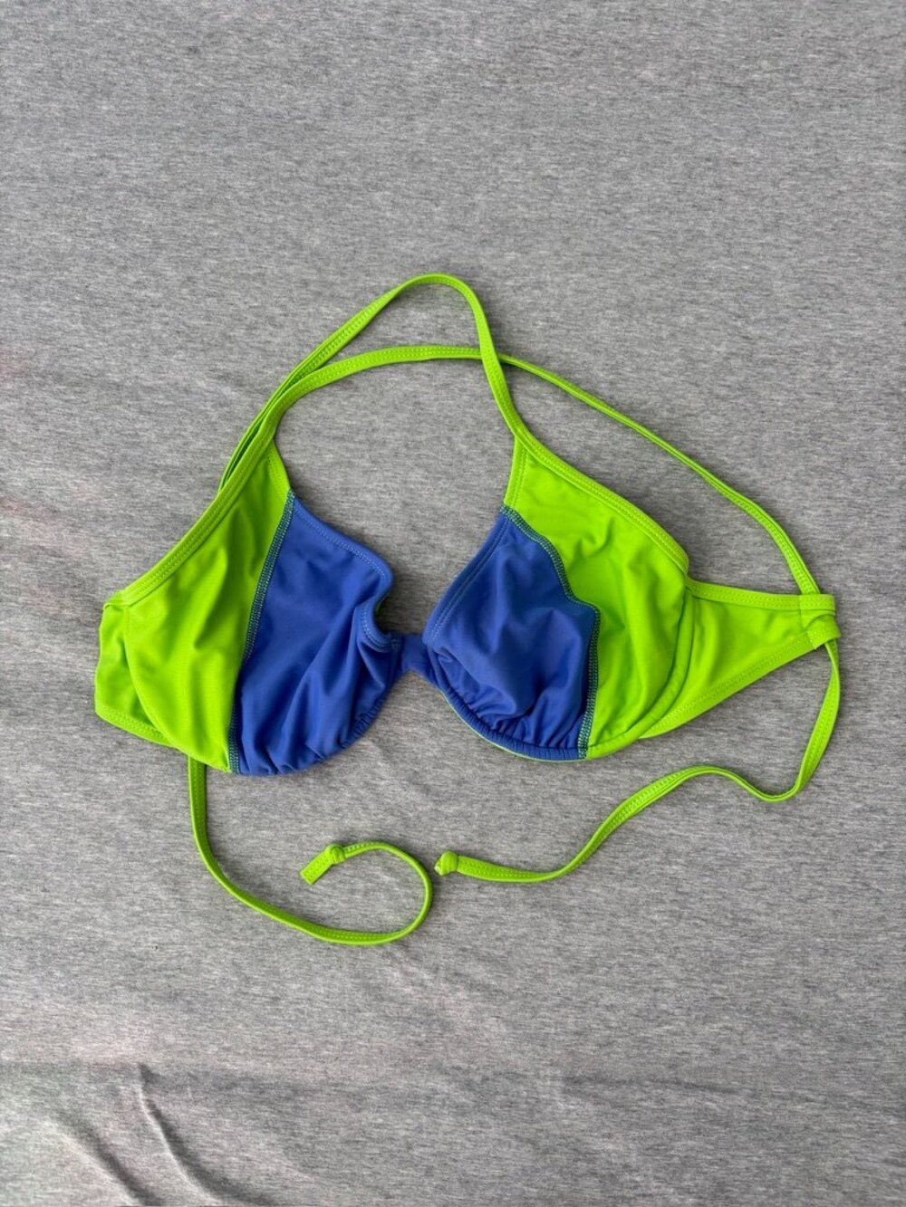 Body Glove Green Bikini Top Womens Size DD Cup Underwire Halter Colorblock Swim